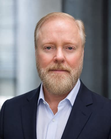 Headshot of Steve Carroll